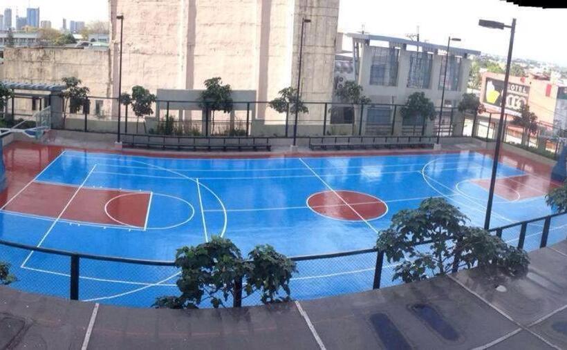 Апартаменты 1 Спальня с Балконом, One Manhattan Parkview