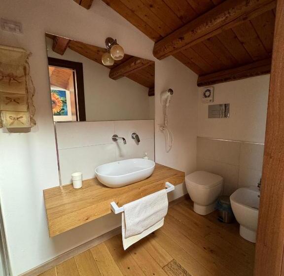 Studio Standard, Casetta Silù