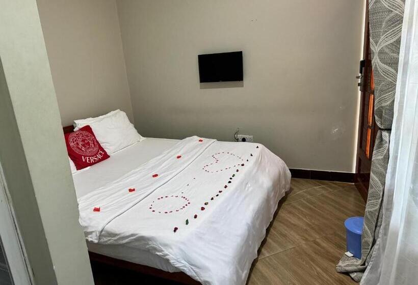 اتاق استاندارد, Standard Self Contained Room