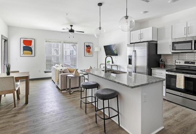 Апартаменты 1 Спальня, The Leo Apartments By Barsala