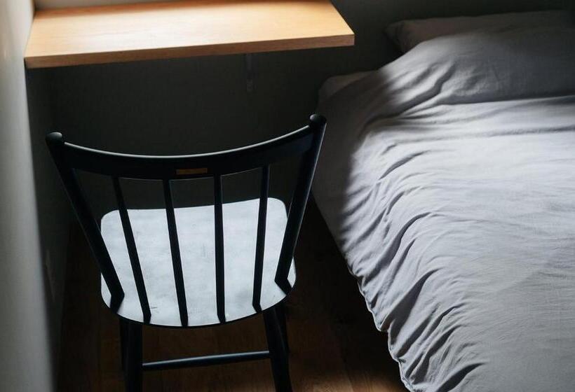 غرفة قياسية فردية, 紅花舎 Koukasha