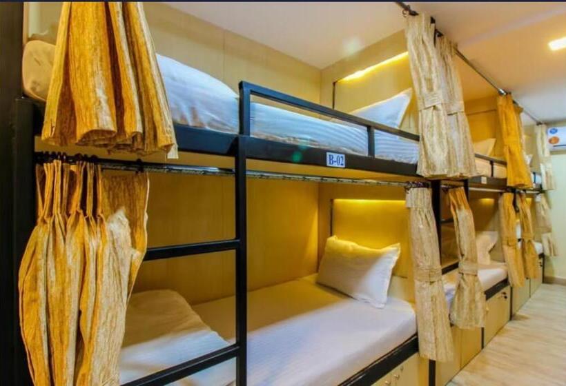 Geteiltes Mehrbettzimmer, Old Wandercrew