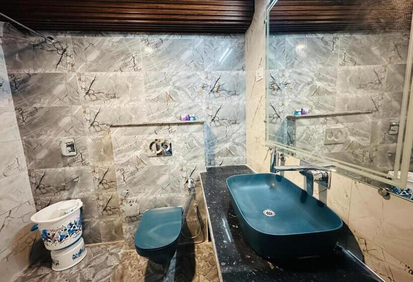 Suíte Deluxe Cama King, Vishranti