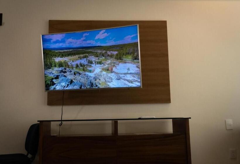 Quarto Estandar, Infinity Suites Habitacion Doble 102