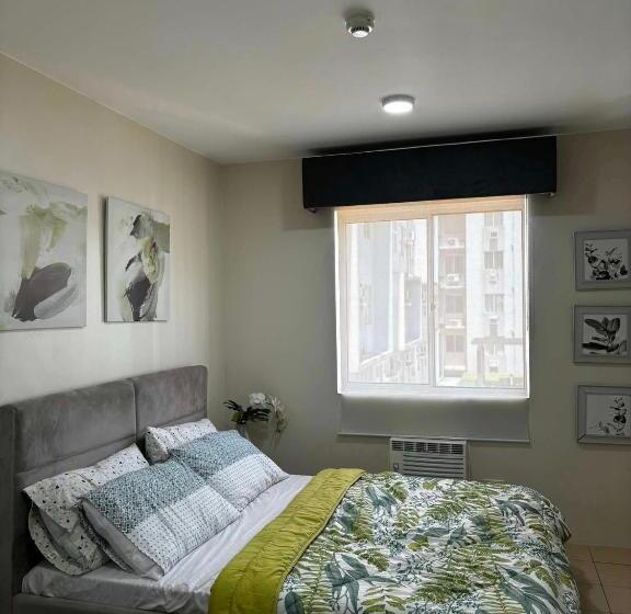 استودیوی استاندارد, Mush Room Living