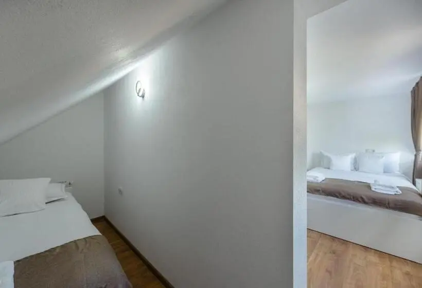 ファミリールーム, Casa Perla Vlădesei
