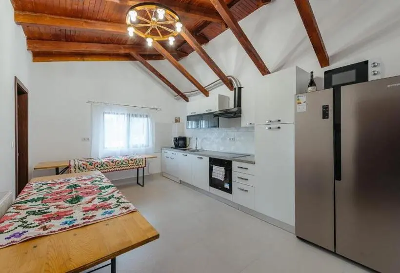 １ベッドルームハウス, Casa Perla Vlădesei