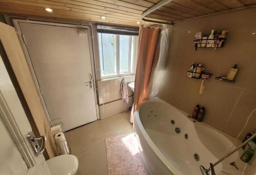 Номер Deluxe, Locke & Quay Exclusive Rooms