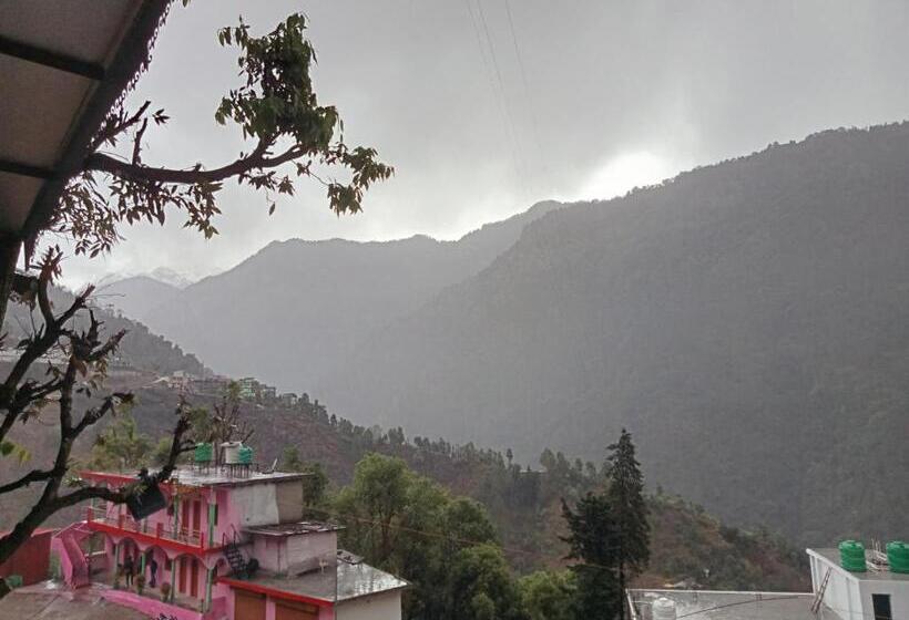 标准三人间, Sunshine Hill Resorts