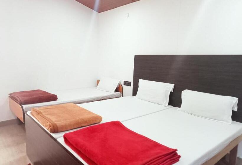 标准三人间, Sunshine Hill Resorts