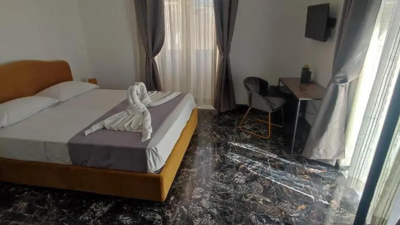 デラックスルーム, Fevi Rooms