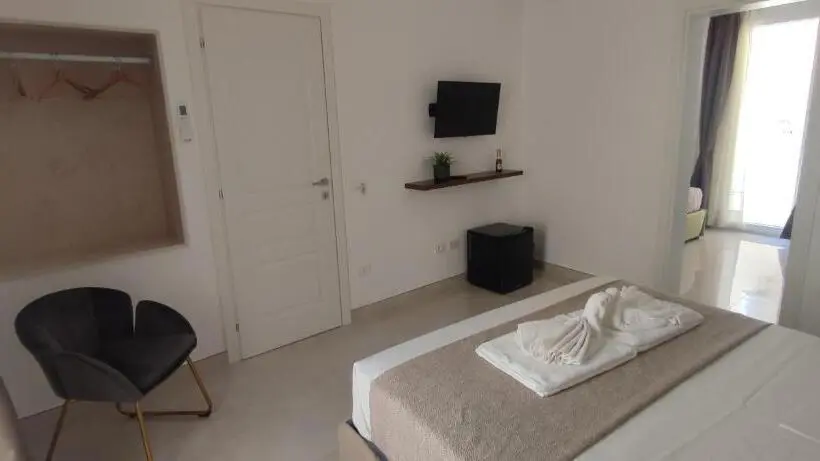 デラックスの４人部屋, Fevi Rooms