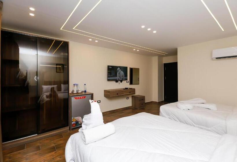 اتاق استاندارد چهار تخته, Imperial Pyramids Heights View