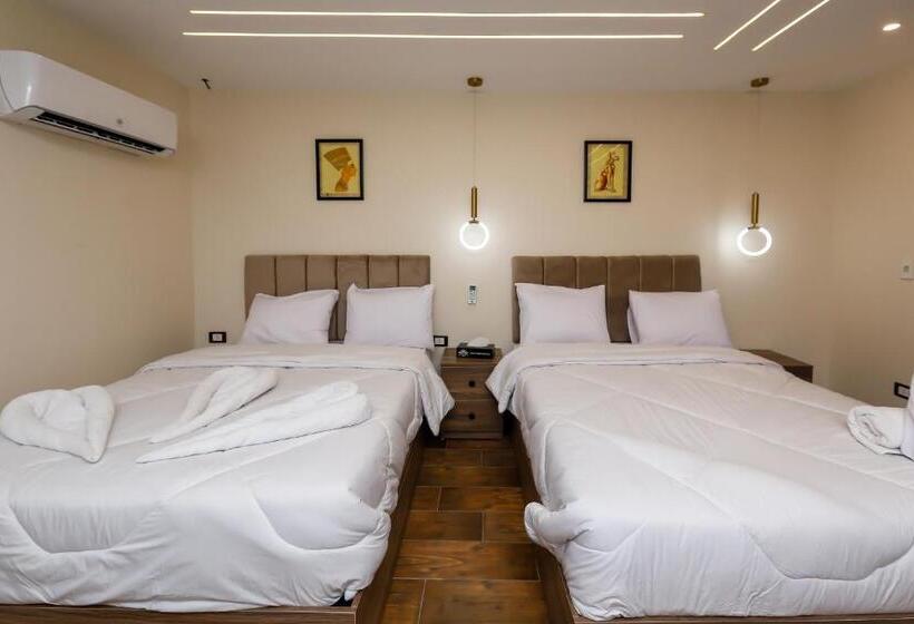 اتاق استاندارد چهار تخته, Imperial Pyramids Heights View