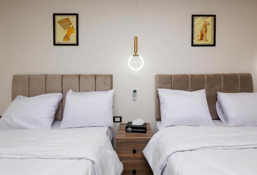 اتاق استاندارد چهار تخته, Imperial Pyramids Heights View