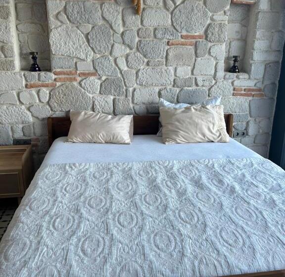 חדר סטנדרט, Yamaç