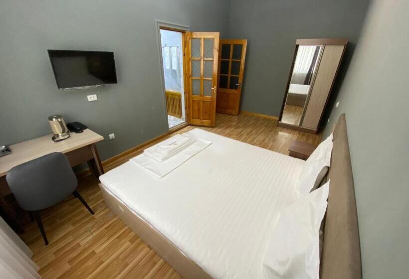 Habitació Estàndard, Art Garden