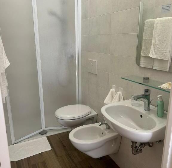 バルコニー付きスタンダードルーム, Pensione Vagnozzi