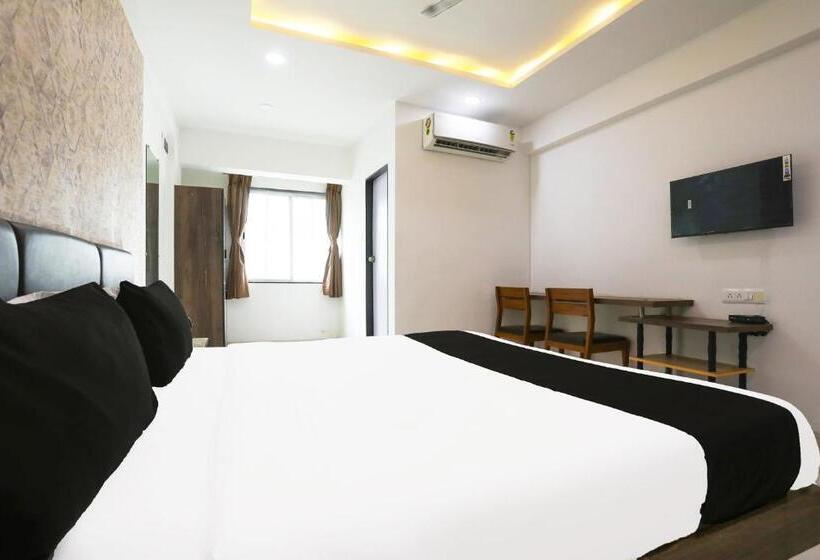 اتاق کلاسیک سه تخته, O Blossom