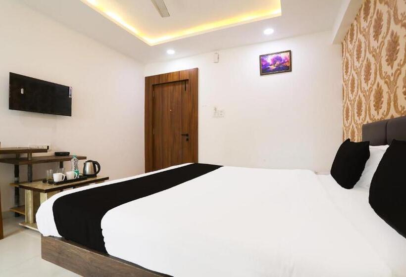 اتاق کلاسیک سه تخته, O Blossom