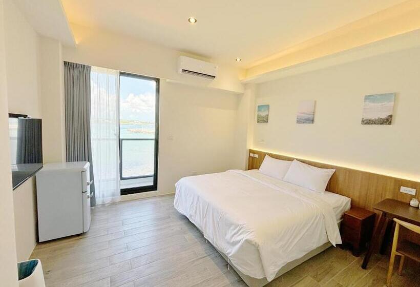 اتاق لوکس با بالکن و چشم‌انداز دریا, Tidal Stream Sea View B&b