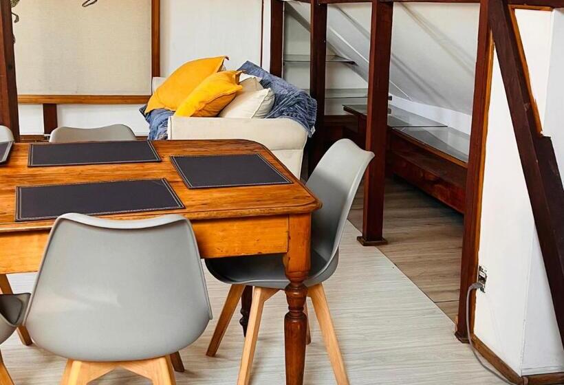 스탠다드 스튜디오, Casona Montt 522 B&b