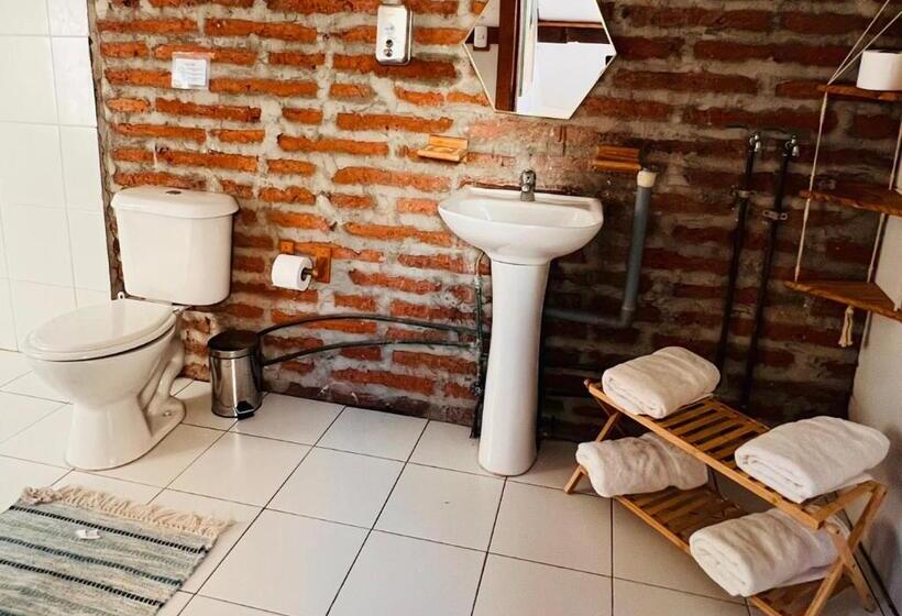 Escritório Estándar, Casona Montt 522   B&b