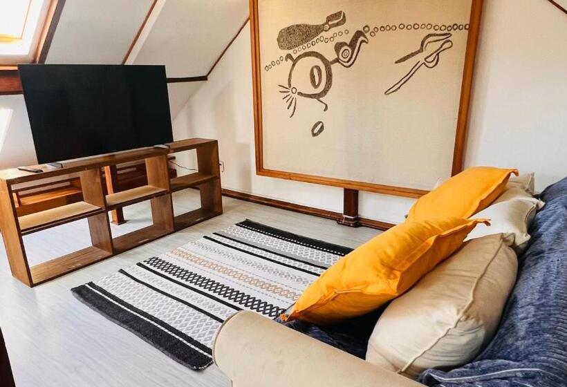 스탠다드 스튜디오, Casona Montt 522 B&b