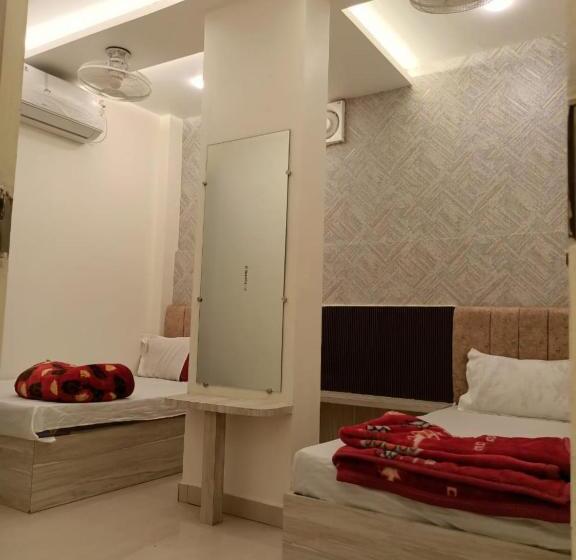 디럭스 룸, Goroomgo Kshipra Guest House Ujjain
