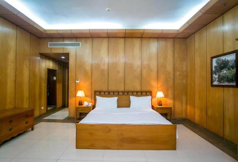 اتاق استاندارد با تخت بزرگ, Lagos