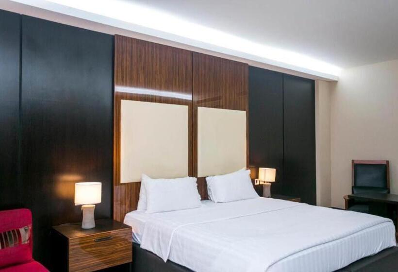 اتاق استاندارد با تخت بزرگ, Lagos