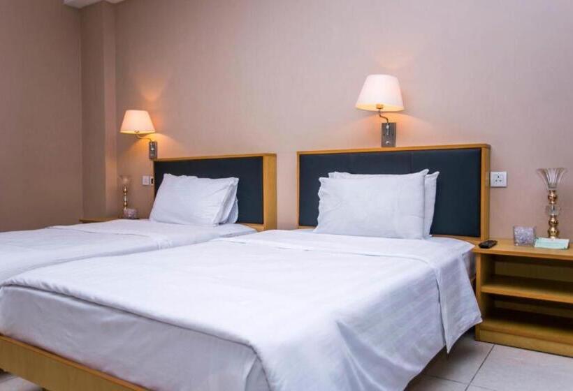 اتاق استاندارد, Lagos