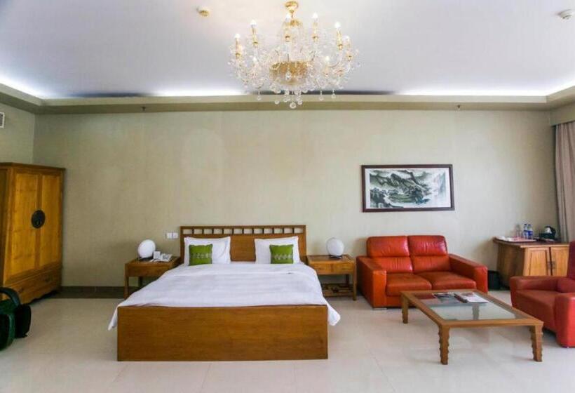 سوییت اجرایی, Lagos