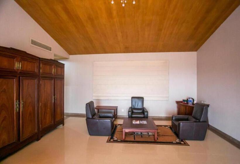 سوییت سوپریور, Lagos