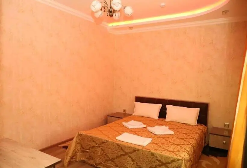 اتاق استاندارد سه نفره, Motel 444 Qusar
