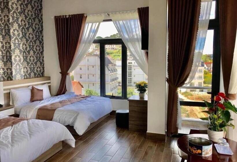 اتاق استاندارد چهار تخته, Ngan S Hotel Spa