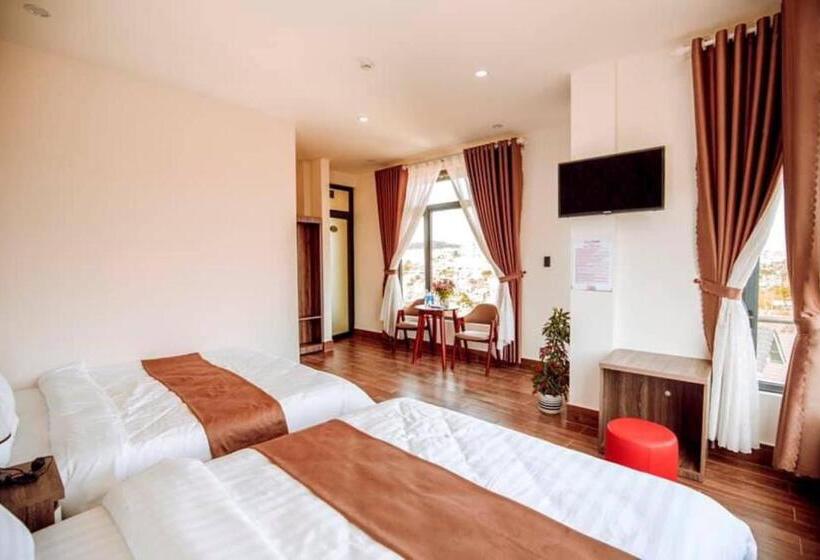 اتاق استاندارد چهار تخته, Ngan S Hotel Spa