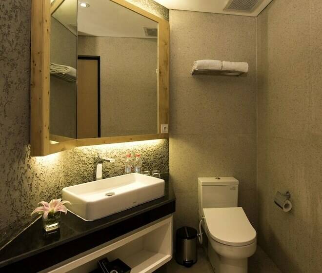 Номер Superior, Ayaartta Hotel Malioboro