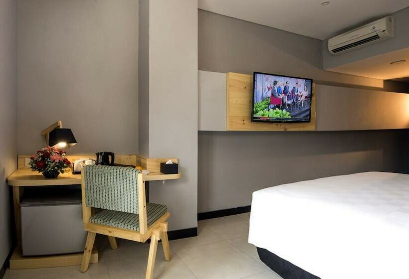 Номер Deluxe, Ayaartta Hotel Malioboro