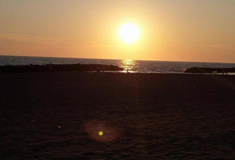 חדר סטנדרט לשלושה, Albachiara Guest House