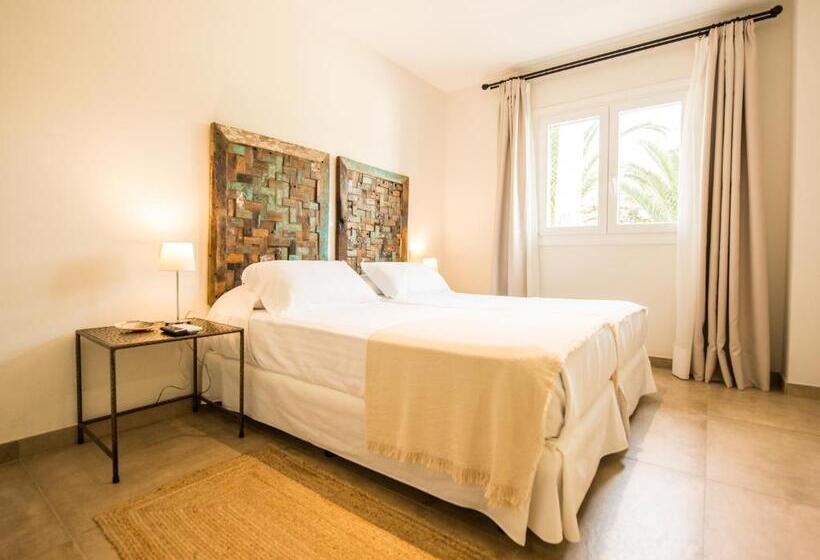 اتاق استاندارد چهارنفره با چشمانداز باغ, Casagrande La Barrosa