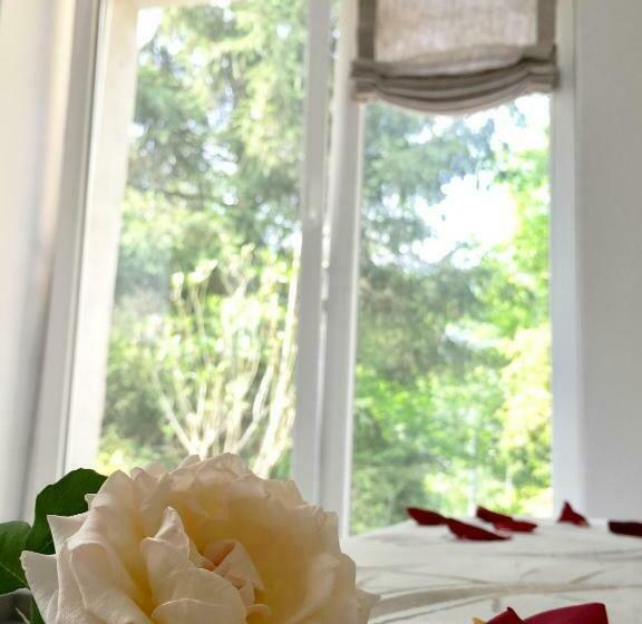 ガーデンビュースタンダードルーム, Secret Gardens