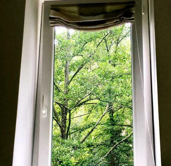 ガーデンビュースタンダードルーム, Secret Gardens