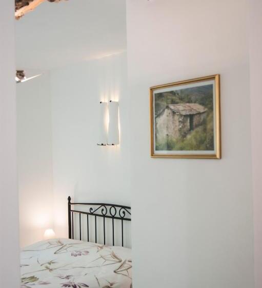 ガーデンビュースタンダードルーム, Secret Gardens