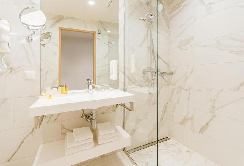 اتاق سوپریور, Centennial Nexus Hotel Tallinn