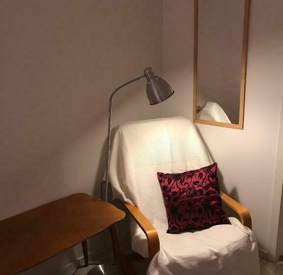 带共用浴室的标准房间, Fjord Hostel Rooms