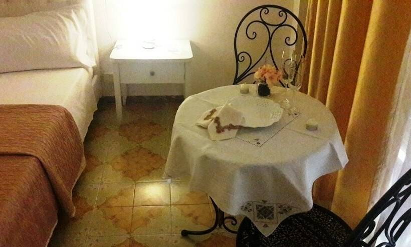 Fyrbädds Standardrum, Glem B&b