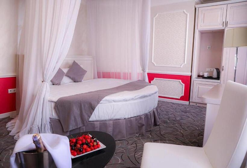 스탠다드 자쿠지 룸, Central Hotel Yerevan