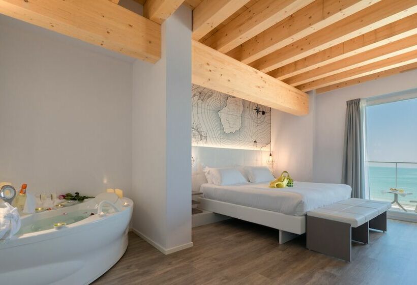 Deluxe Suite Sea View, Elite