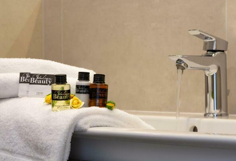 اتاق استاندارد با بالکن, Elite